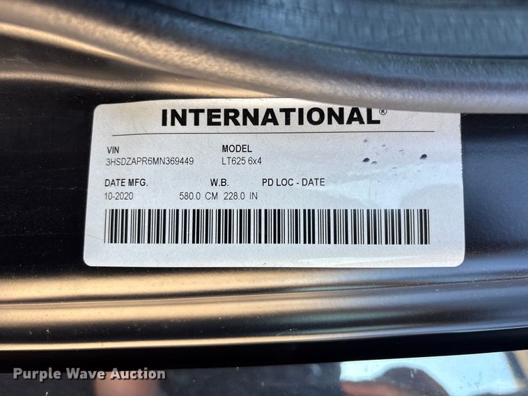 image for item EF1223 2021 International LT625 semi truck