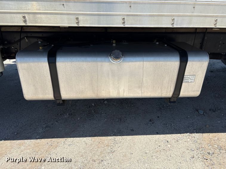 image for item EF1225 2022 Isuzu FTR box truck