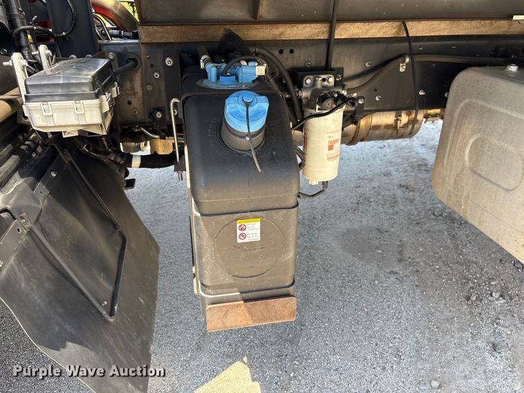 image for item EF1225 2022 Isuzu FTR box truck
