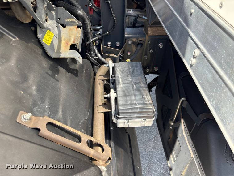 image for item EF1225 2022 Isuzu FTR box truck