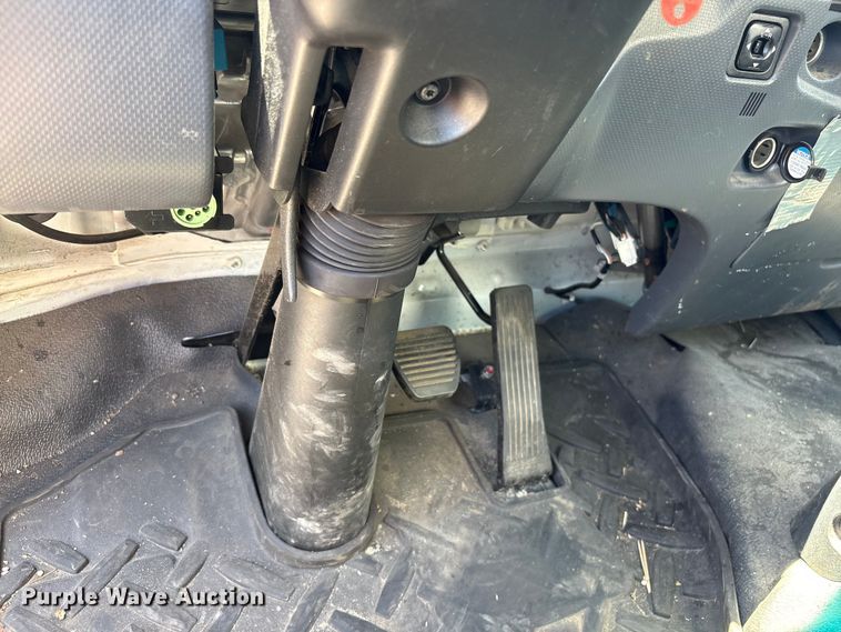 image for item EF1225 2022 Isuzu FTR box truck