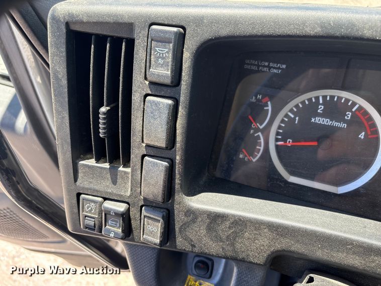 image for item EF1225 2022 Isuzu FTR box truck