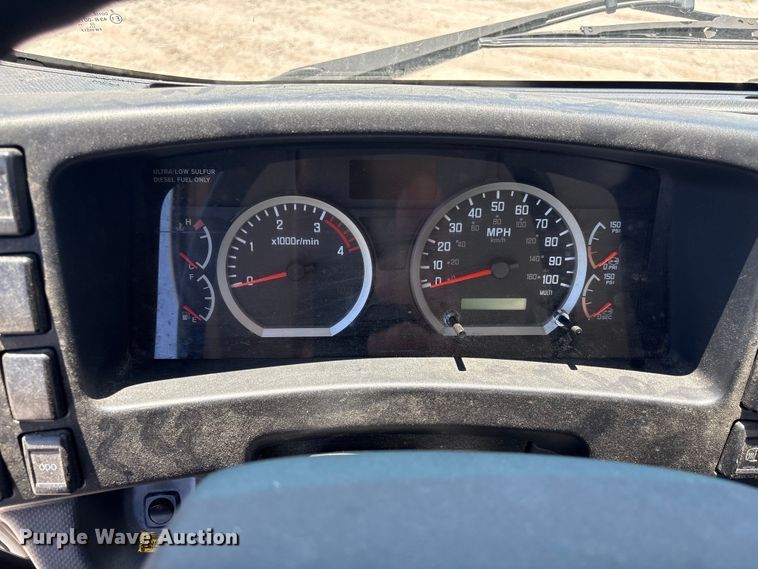 image for item EF1225 2022 Isuzu FTR box truck