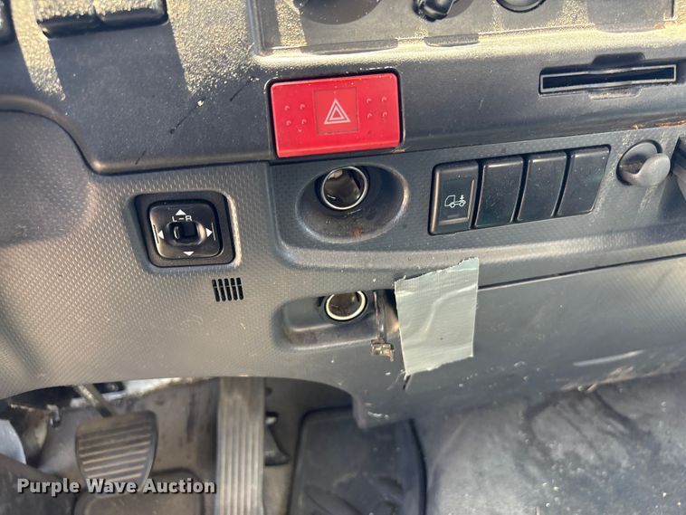 image for item EF1225 2022 Isuzu FTR box truck