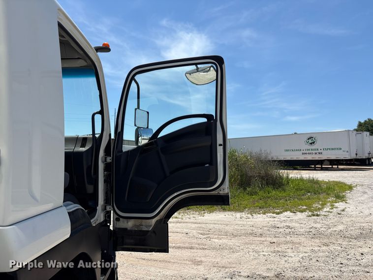 image for item EF1225 2022 Isuzu FTR box truck
