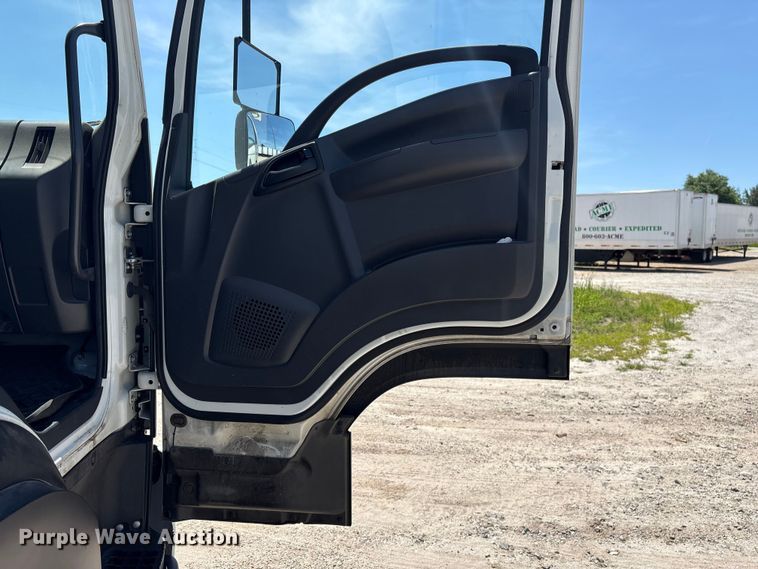 image for item EF1225 2022 Isuzu FTR box truck