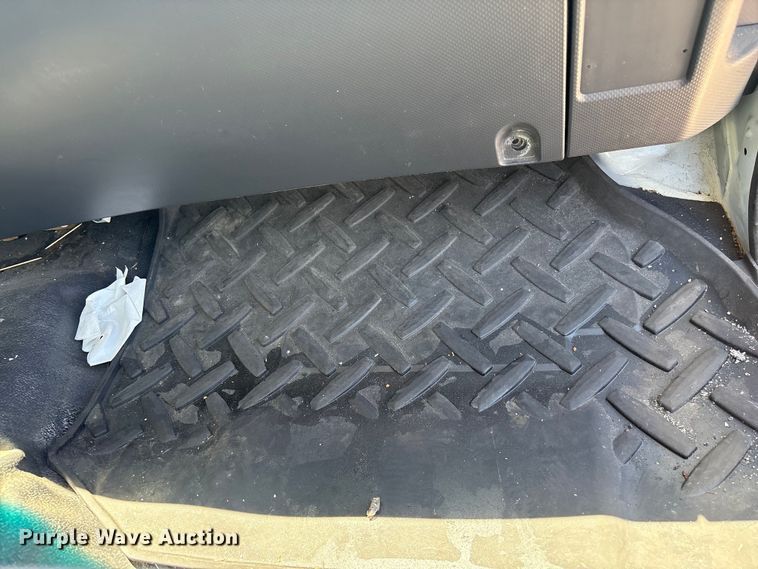 image for item EF1225 2022 Isuzu FTR box truck
