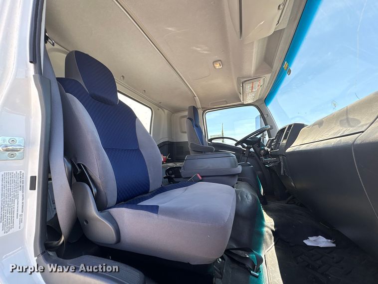 image for item EF1225 2022 Isuzu FTR box truck