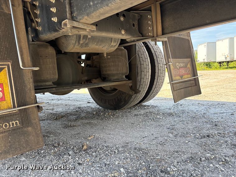 image for item EF1225 2022 Isuzu FTR box truck