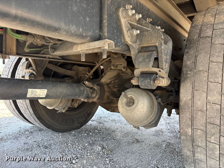 image for item EF1225 2022 Isuzu FTR box truck
