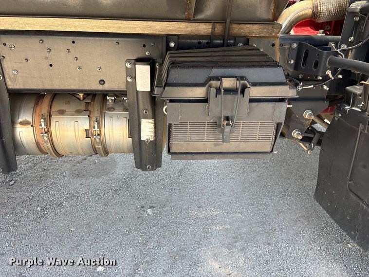 image for item EF1225 2022 Isuzu FTR box truck