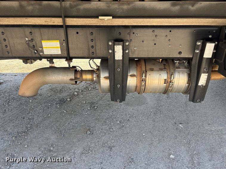 image for item EF1225 2022 Isuzu FTR box truck