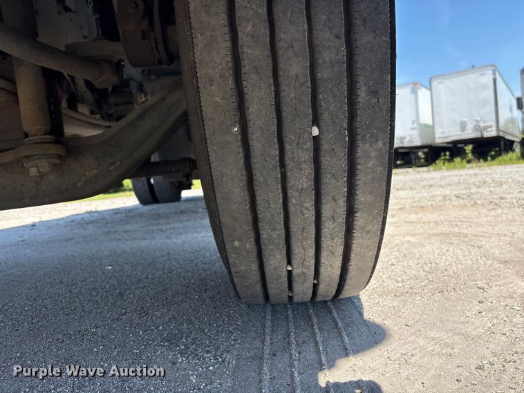 image for item EF1225 2022 Isuzu FTR box truck