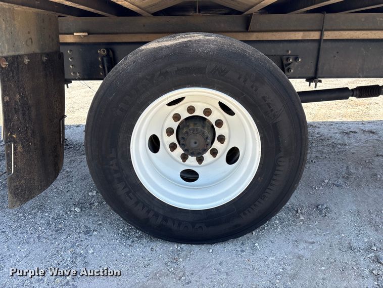 image for item EF1225 2022 Isuzu FTR box truck