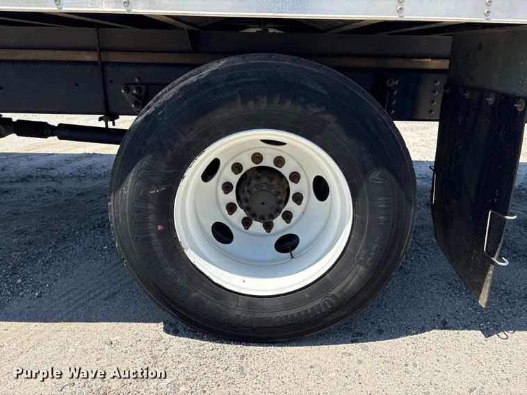 image for item EF1225 2022 Isuzu FTR box truck