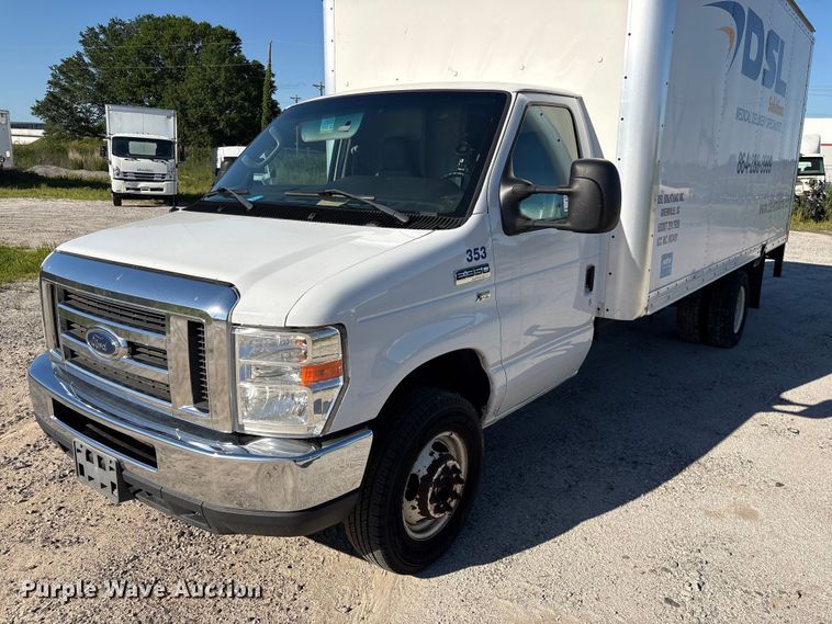 image for item EF1226 2019 Ford E350 box truck