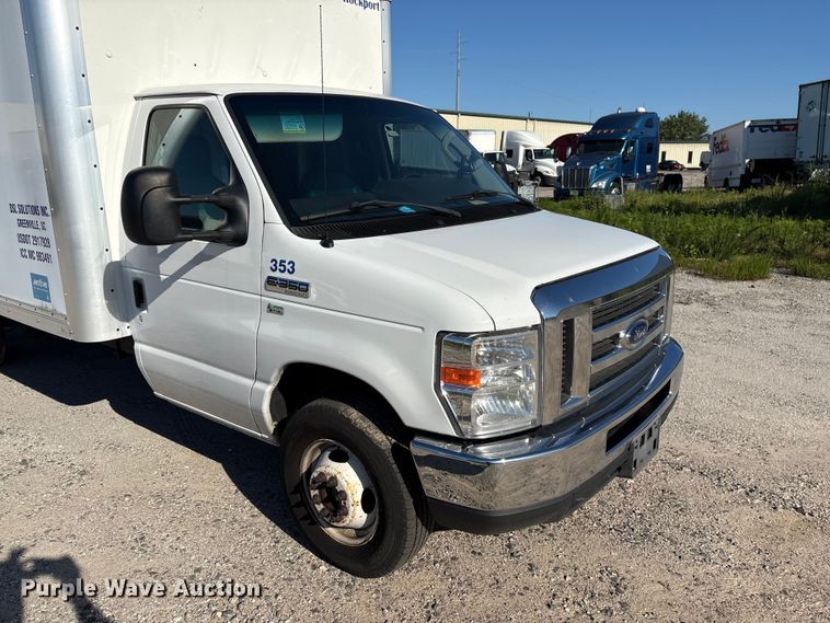 image for item EF1226 2019 Ford E350 box truck