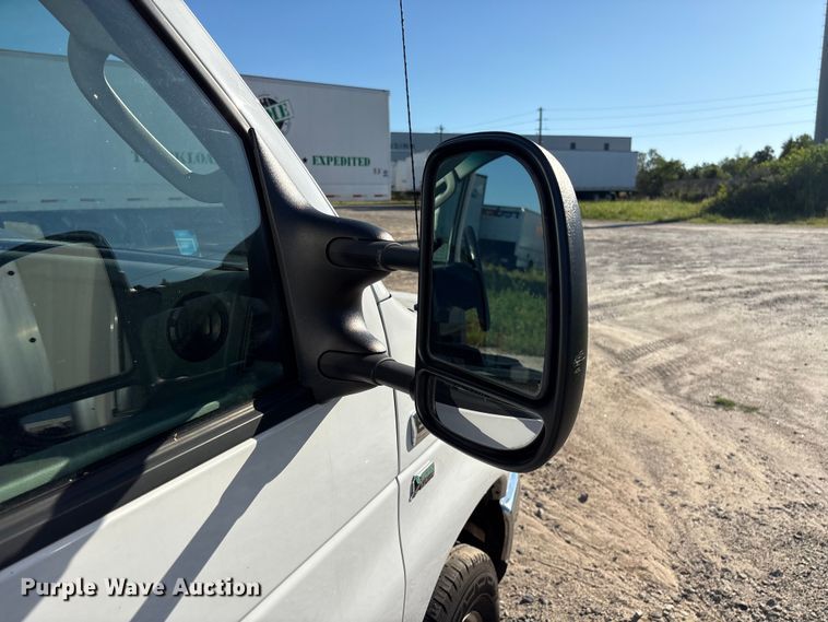 image for item EF1226 2019 Ford E350 box truck