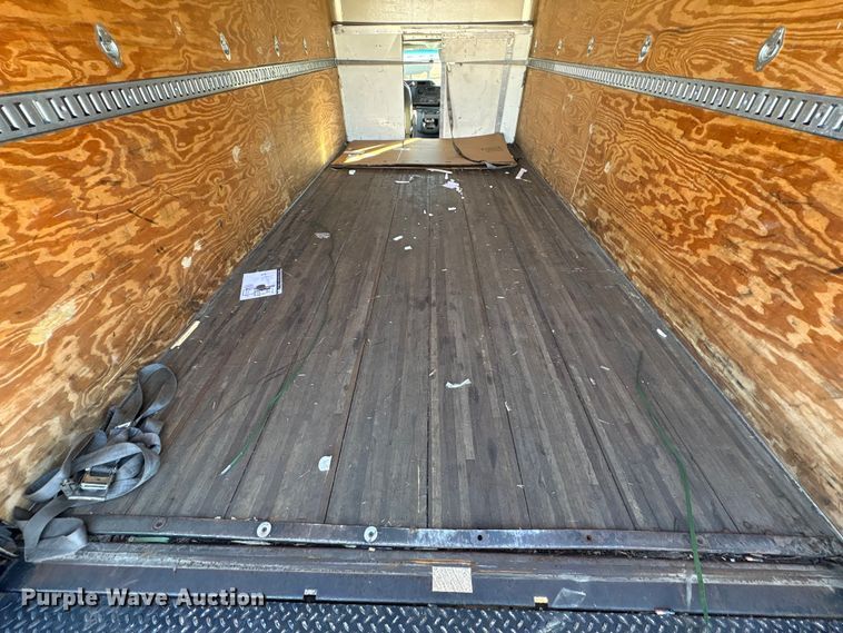 image for item EF1226 2019 Ford E350 box truck