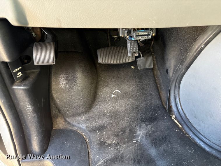 image for item EF1226 2019 Ford E350 box truck