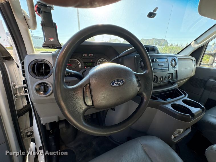 image for item EF1226 2019 Ford E350 box truck