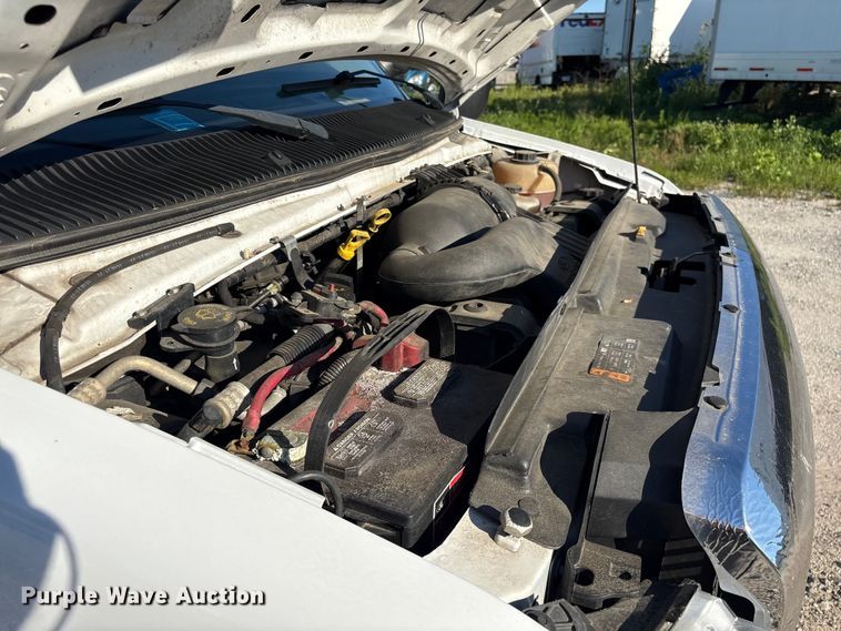 image for item EF1226 2019 Ford E350 box truck