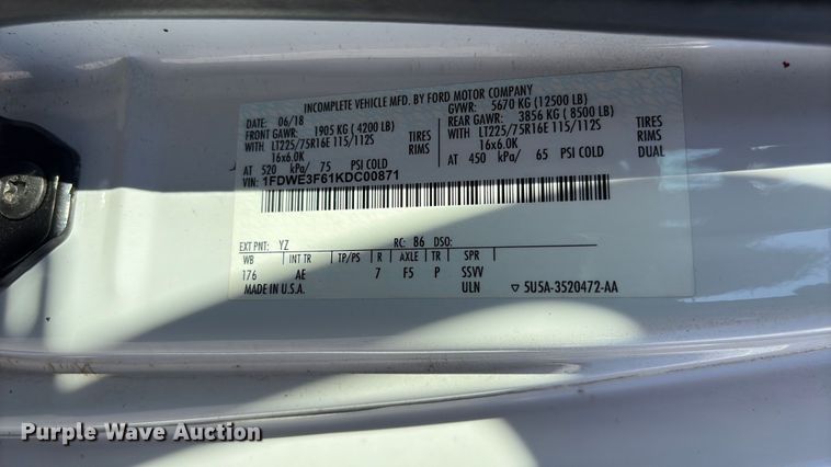 image for item EF1226 2019 Ford E350 box truck