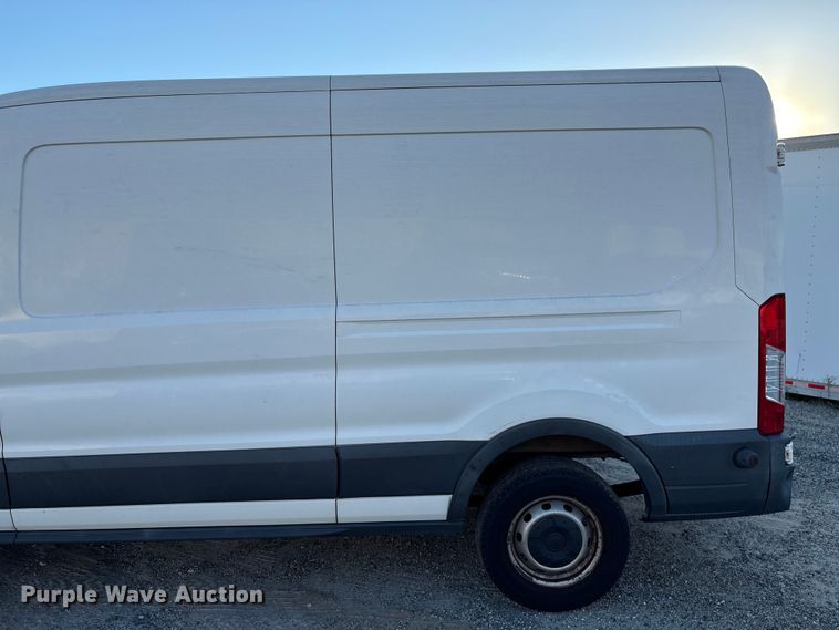 image for item EF1227 2017 Ford Transit delivery van