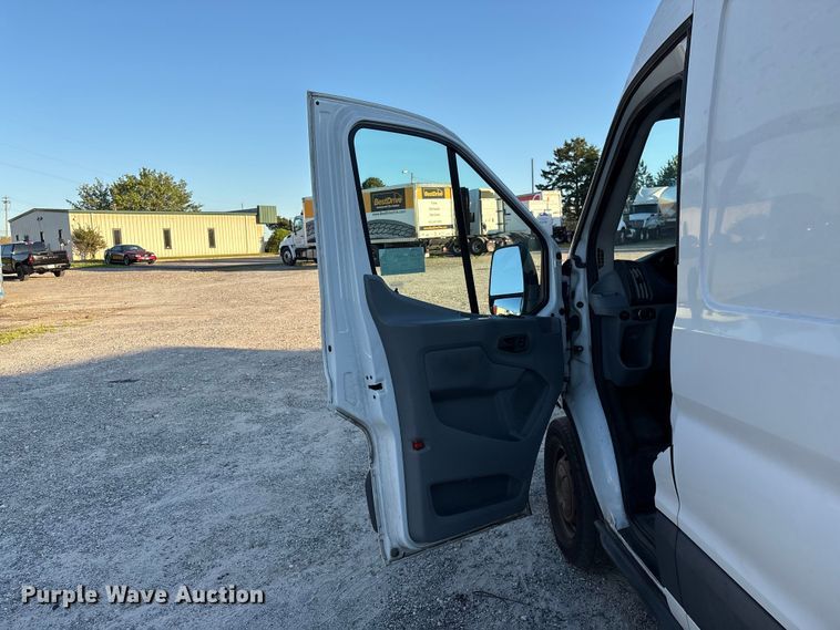 image for item EF1227 2017 Ford Transit delivery van