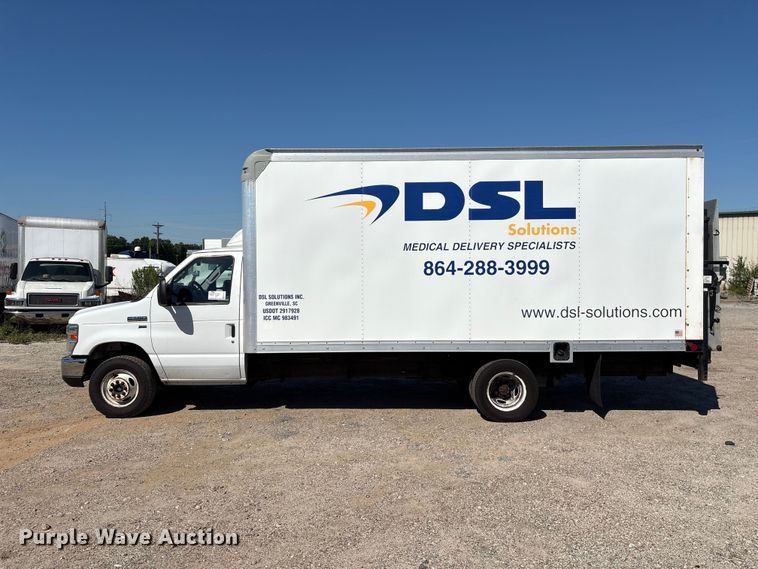 image for item EF1228 2019 Ford E350 box truck