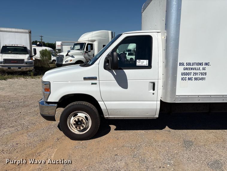 image for item EF1228 2019 Ford E350 box truck