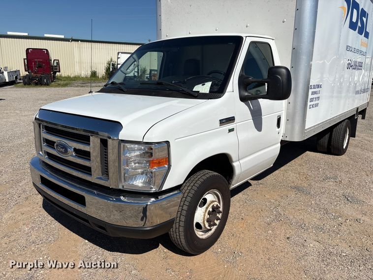 image for item EF1228 2019 Ford E350 box truck