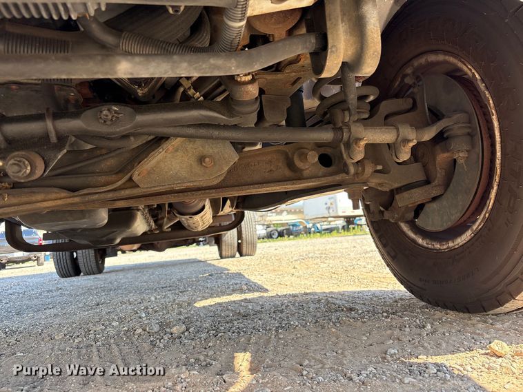 image for item EF1228 2019 Ford E350 box truck