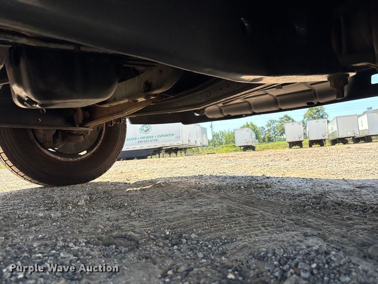 image for item EF1228 2019 Ford E350 box truck