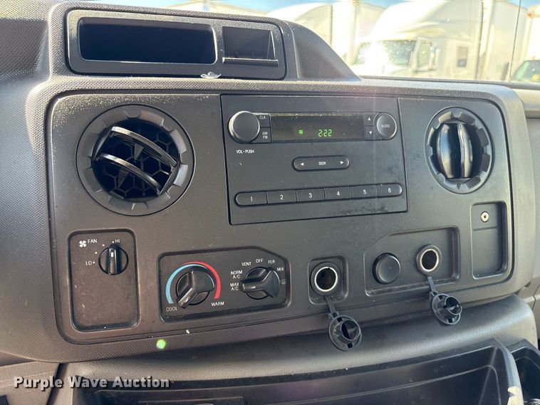 image for item EF1228 2019 Ford E350 box truck