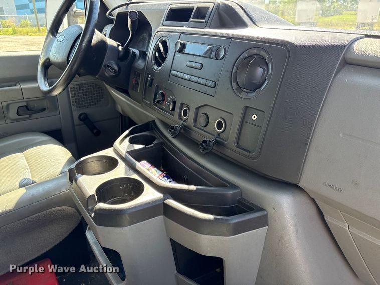 image for item EF1228 2019 Ford E350 box truck
