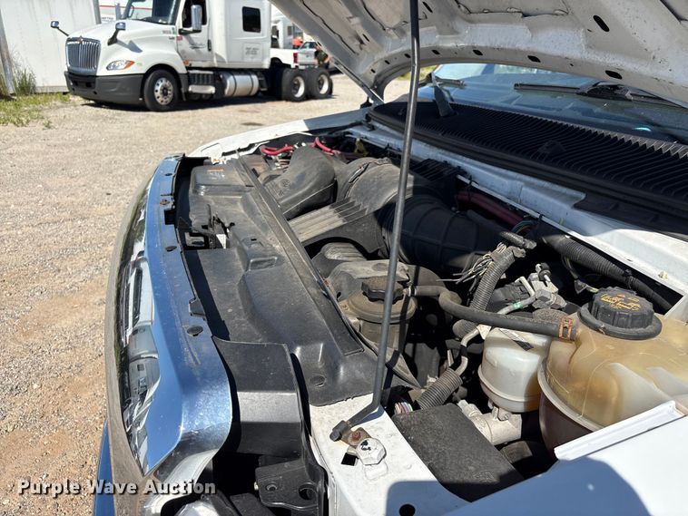 image for item EF1228 2019 Ford E350 box truck