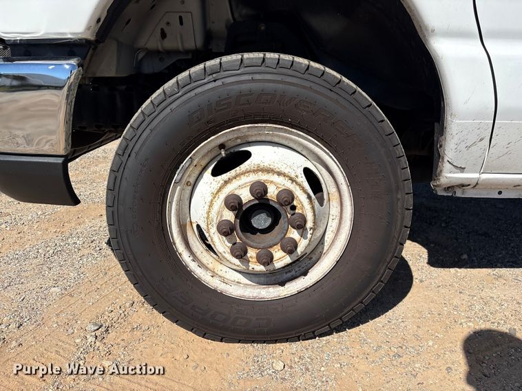 image for item EF1228 2019 Ford E350 box truck