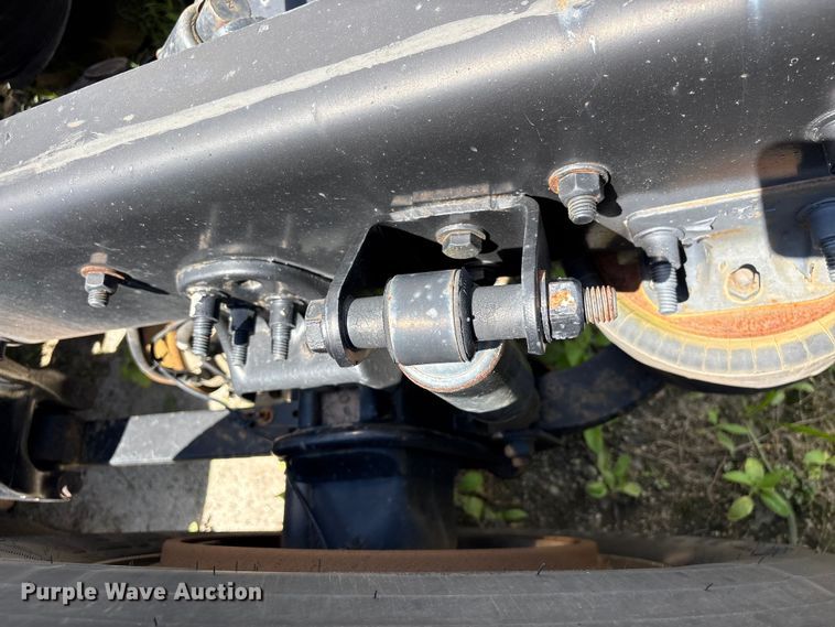 image for item EF1229 2014 Freightliner Cascadia semi truck