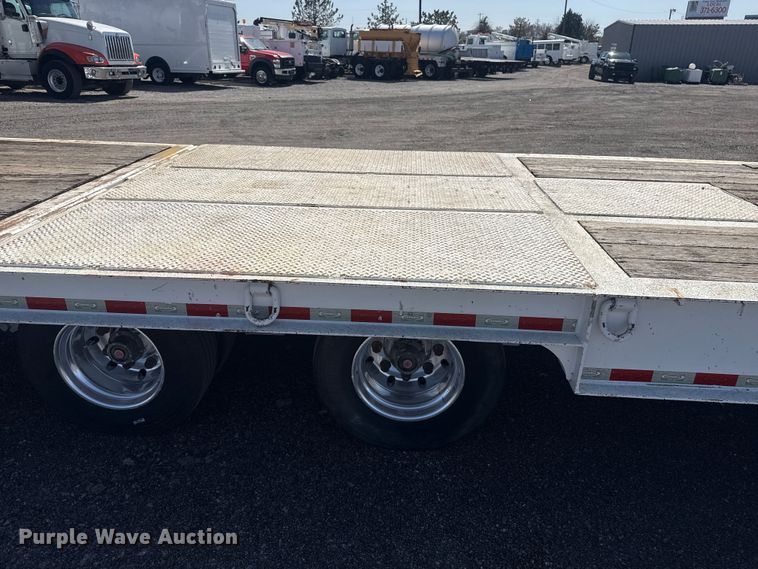 image for item EG8891 2002 Load King  lowboy equipment trailer