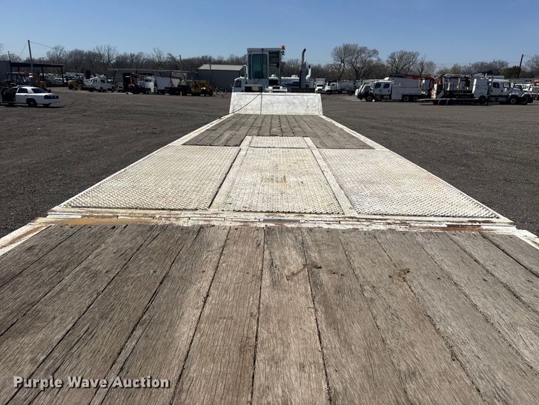image for item EG8891 2002 Load King  lowboy equipment trailer
