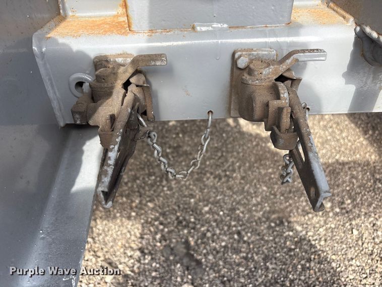 image for item EG9060 1999 Wabash dry van trailer
