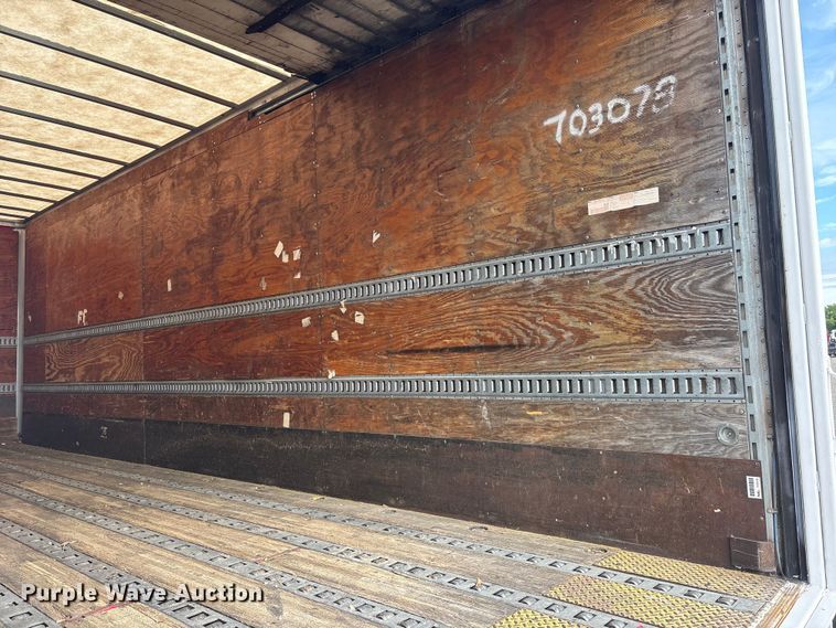 image for item EG9060 1999 Wabash dry van trailer