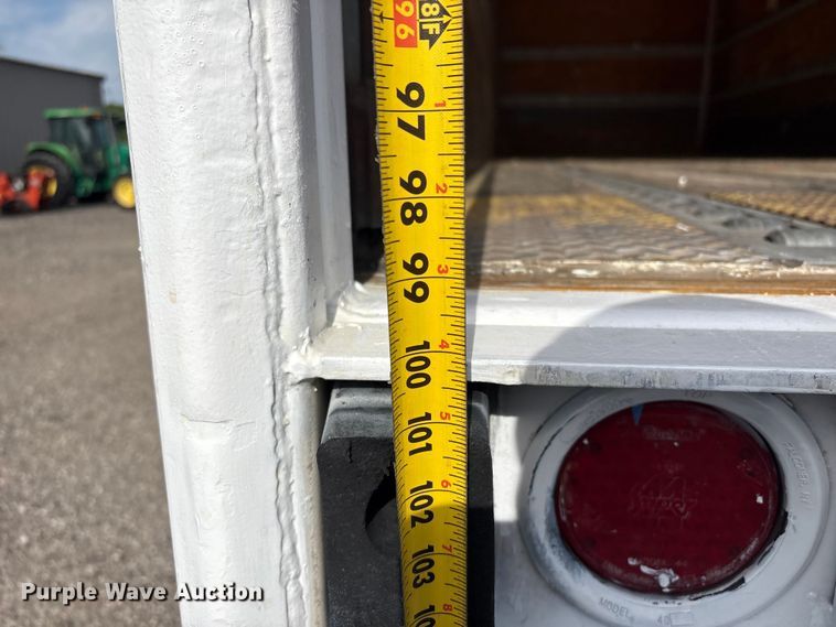 image for item EG9060 1999 Wabash dry van trailer