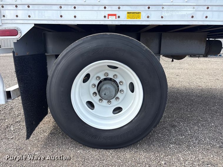 image for item EG9060 1999 Wabash dry van trailer