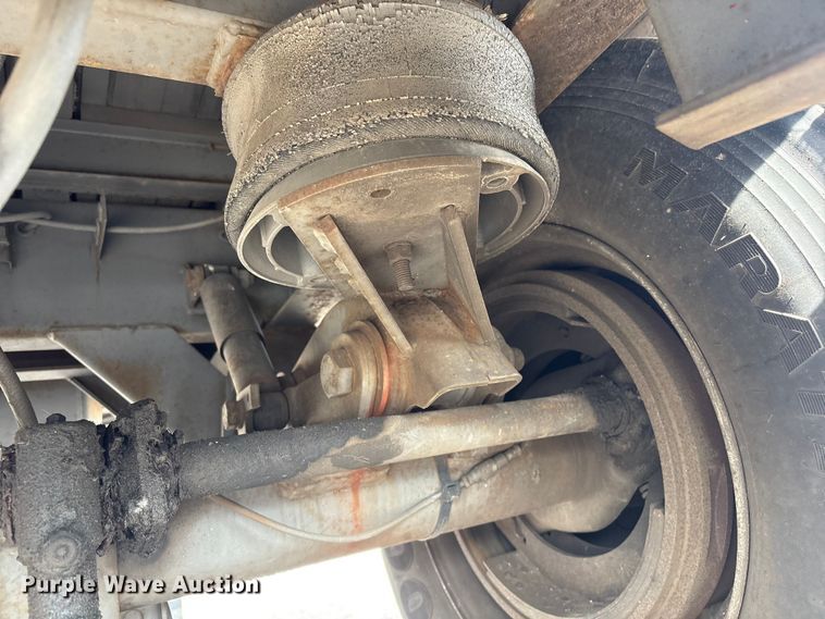 image for item EG9060 1999 Wabash dry van trailer