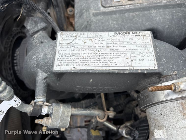 image for item EG9130 2015 Peterbilt 567 semi truck