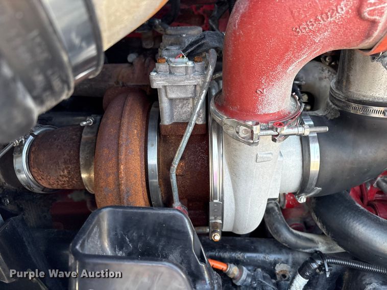 image for item EG9156 2011 International LoneStar semi truck