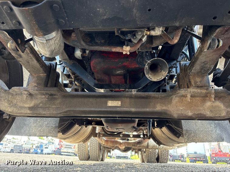 image for item EG9156 2011 International LoneStar semi truck