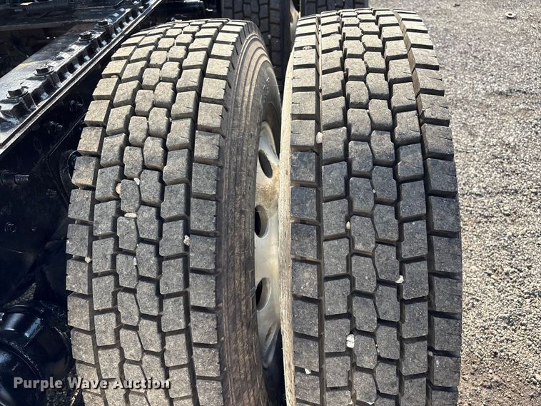 image for item EG9156 2011 International LoneStar semi truck
